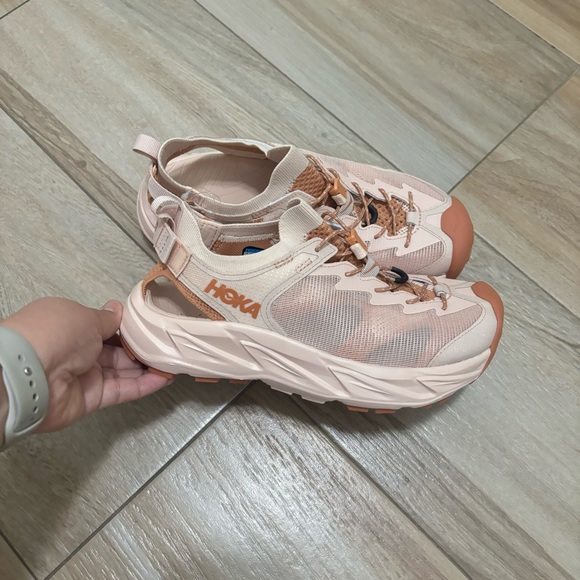 NWOT HOKA Women's Hopara 2 Hiking Sandals - Cedar - Picture 4 of 10